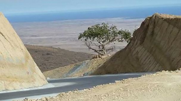 Магнитная гора близ Мирбата Магнитная гора близ Мирбата