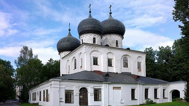 Антониев монастырь в Великом Новгороде Антониев монастырь в Великом Новгороде