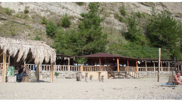 Ресторан Капитан Блэк в Пицунде Ресторан Капитан Блэк в Пицунде