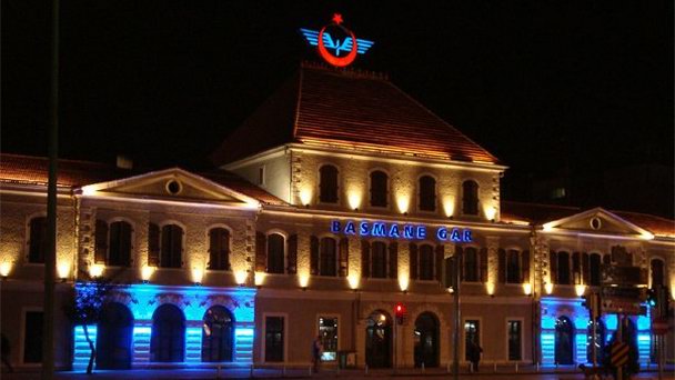 Железнодорожный вокзал Басмэйн в Измире Железнодорожный вокзал Басмэйн в Измире