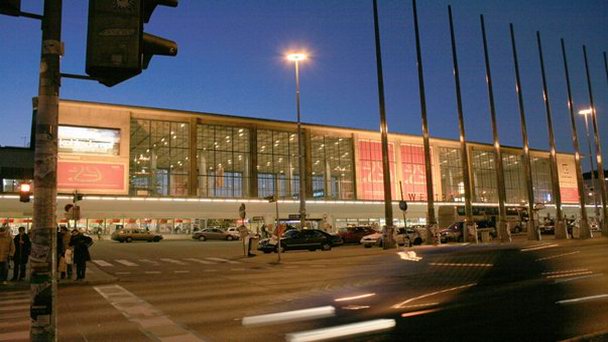 Железнодорожный вокзал Вестбанхоф в Вене Железнодорожный вокзал Вестбанхоф в Вене