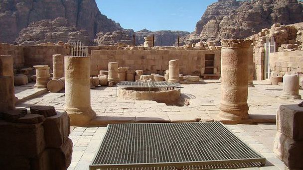 Византийская церковь Византийская церковь