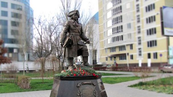 Памятник таможеннику Памятник таможеннику