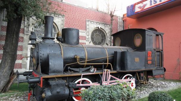 Железнодорожный вокзал Сиркеджи в Стамбуле Железнодорожный вокзал Сиркеджи в Стамбуле