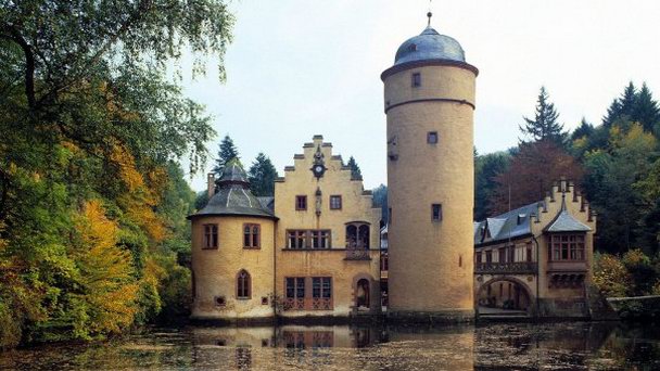 Замок Меспельбрунн Замок Меспельбрунн