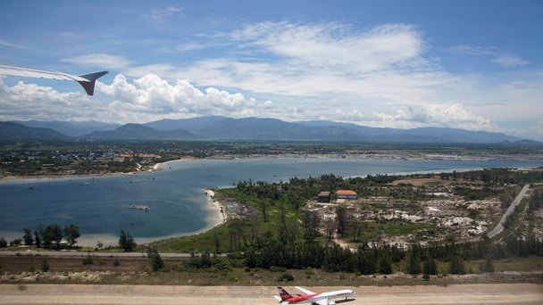 Аэропорт Камрань в Нячанге Аэропорт Камрань в Нячанге