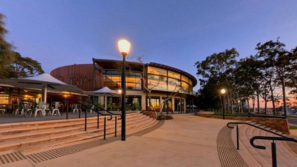 Ресторан Frasers Restaurant в Перте Ресторан Frasers Restaurant в Перте