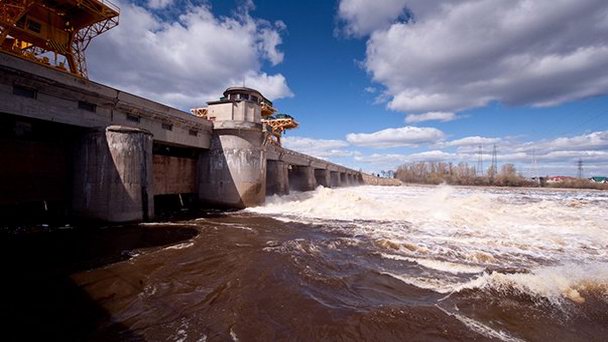 Иваньковская ГЭС в Дубне Иваньковская ГЭС в Дубне