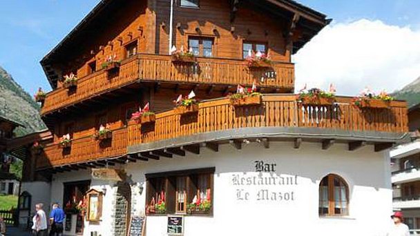 Ресторан Le Mazot в Берне Ресторан Le Mazot в Берне